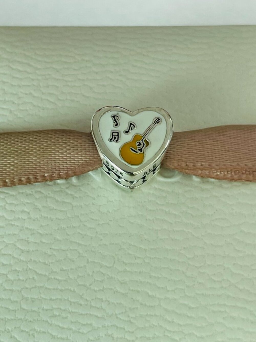 Pandora Nashville Guitar Exclusive Dangle Charm - Picture 3 of 4